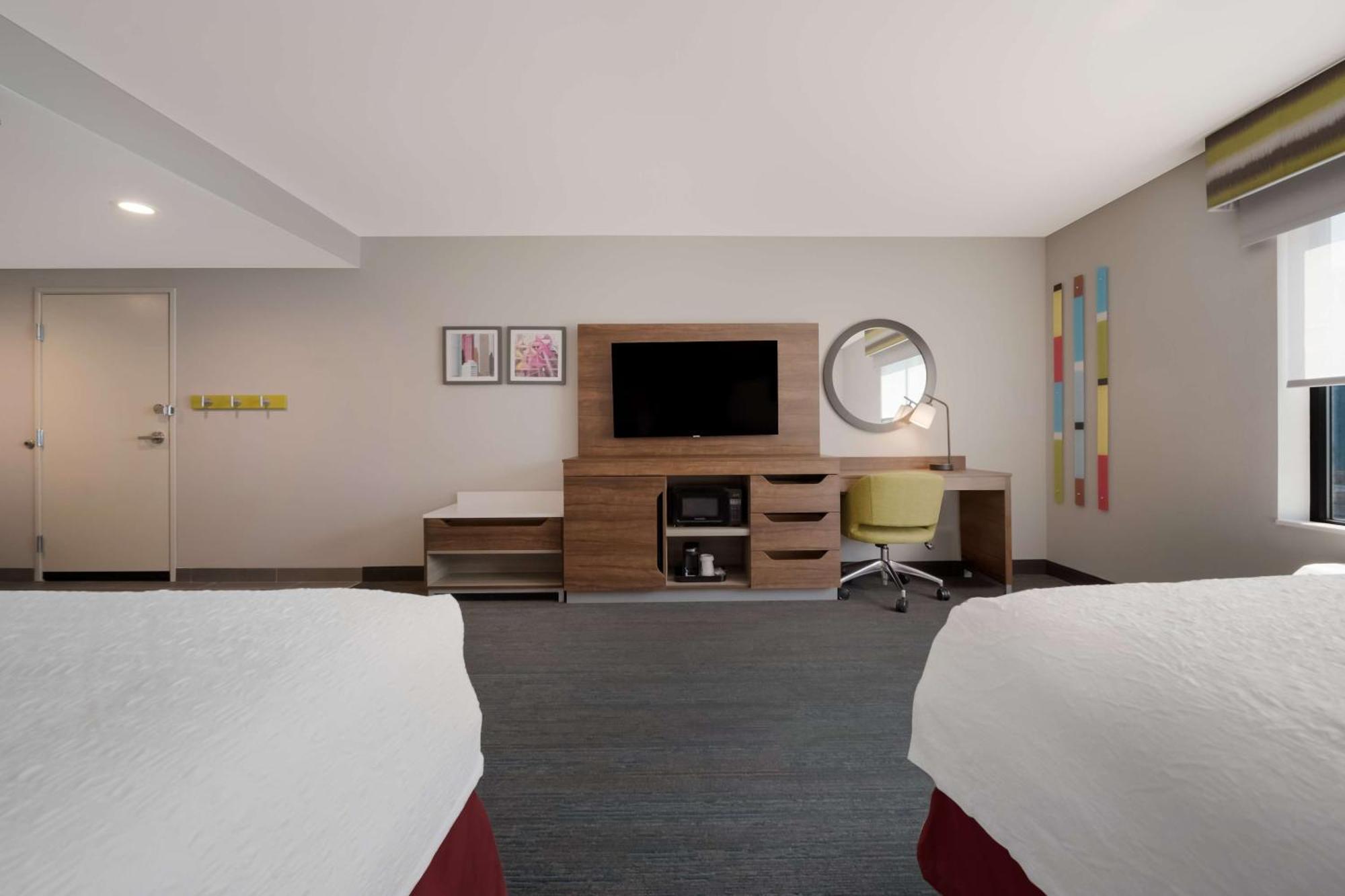 Hampton Inn By Hilton Detroit Southfield Exterior photo