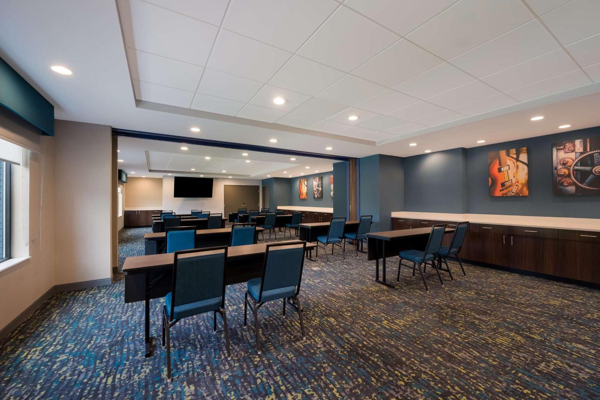 Hampton Inn By Hilton Detroit Southfield Exterior photo